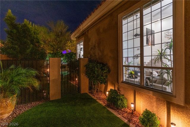 2025 Winter Wind Street, Las Vegas, NV 89134