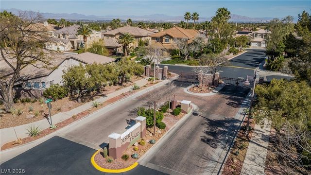 2025 Winter Wind Street, Las Vegas, NV 89134