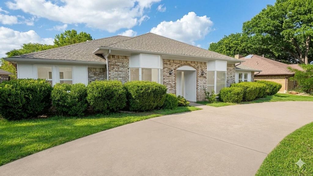 2013 Campbell Parkway, Richardson, TX 75082