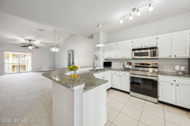 3750 SILVER BLUFF Boulevard 605, Orange Park, FL 32065