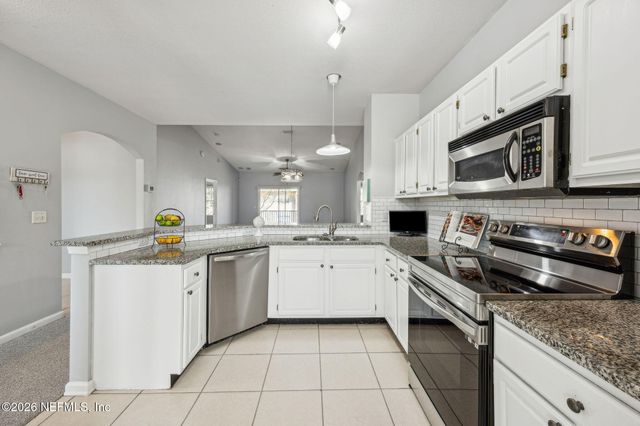 3750 SILVER BLUFF Boulevard 605, Orange Park, FL 32065