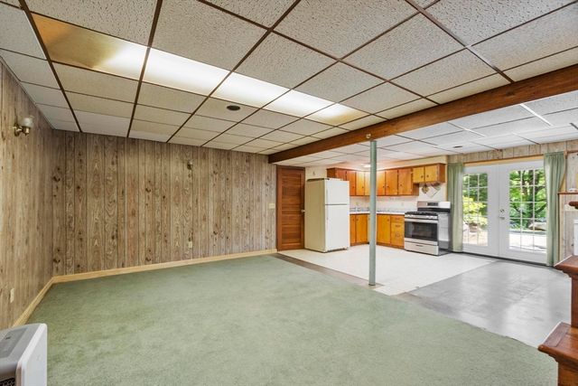 9 Laurel Ln, Princeton, MA 01541