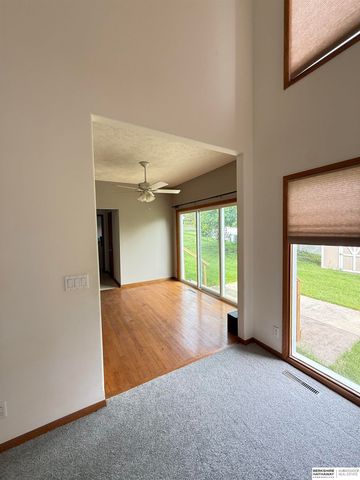 6708 Michelle Avenue, La Vista, NE 68128