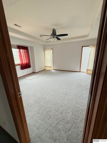 6708 Michelle Avenue, La Vista, NE 68128