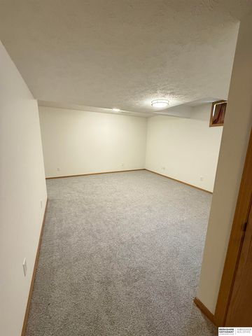 6708 Michelle Avenue, La Vista, NE 68128