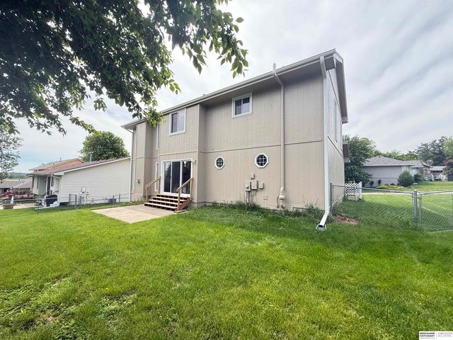 6708 Michelle Avenue, La Vista, NE 68128