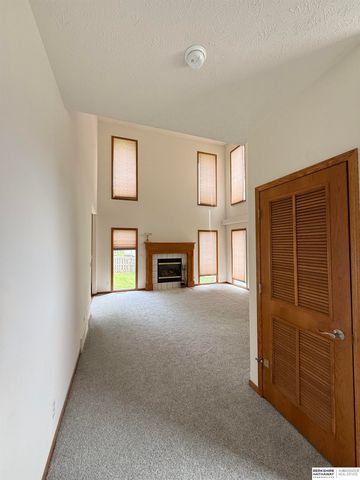 6708 Michelle Avenue, La Vista, NE 68128