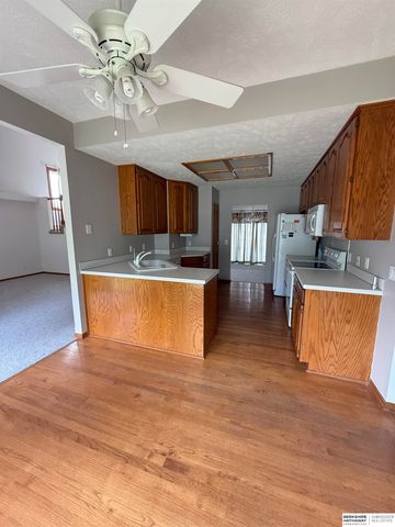 6708 Michelle Avenue, La Vista, NE 68128