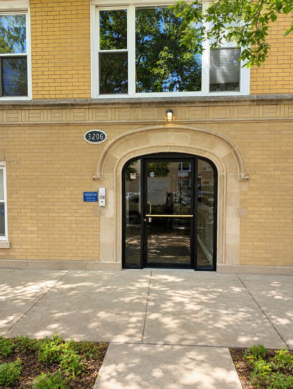 3206 W Berwyn Avenue G, Chicago, IL 60625 — exterior
