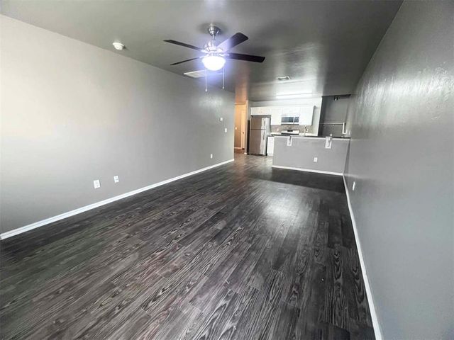 2165 Buena Vida Lane, Edmond, OK 73013