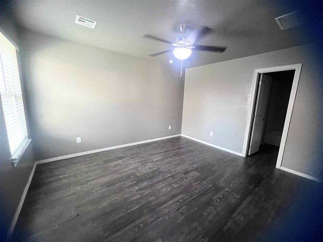2165 Buena Vida Lane, Edmond, OK 73013