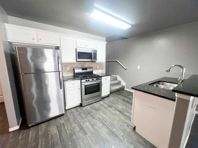 2165 Buena Vida Lane, Edmond, OK 73013
