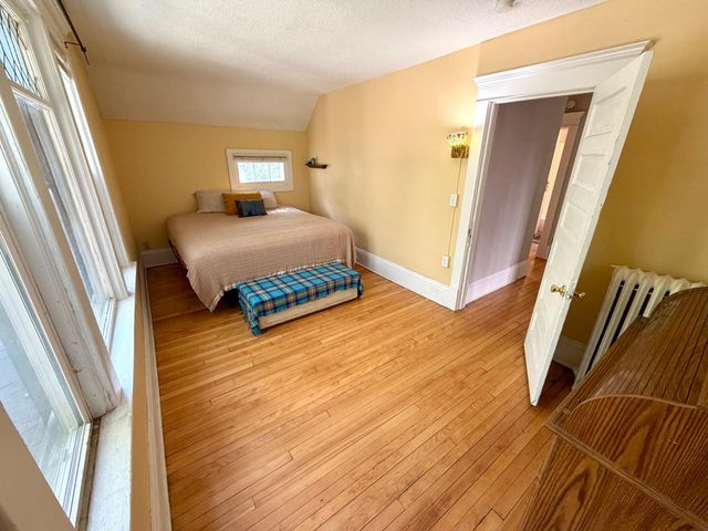 3735 Girard Avenue N, Minneapolis, MN 55412