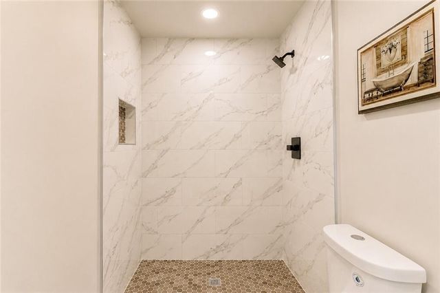 1421 Willow Bend Drive, Snellville, GA 30078