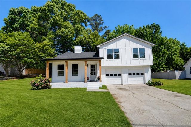 1421 Willow Bend Drive, Snellville, GA 30078