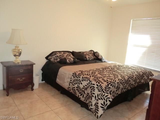 1000 SW 37th ST, Cape Coral, FL 33914