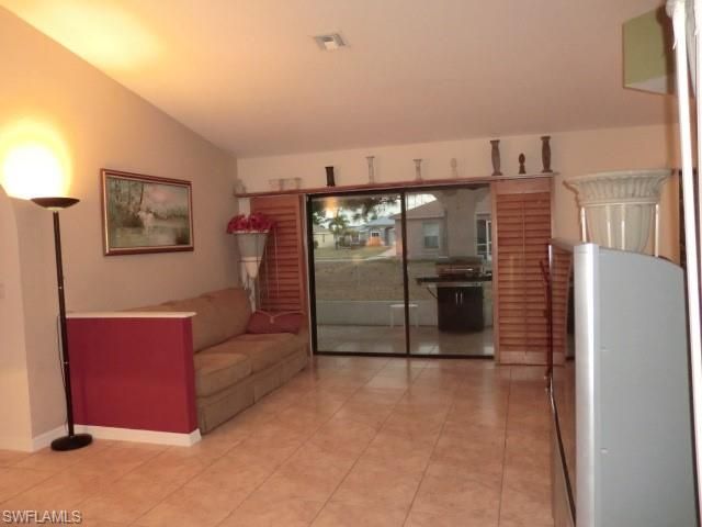 1000 SW 37th ST, Cape Coral, FL 33914