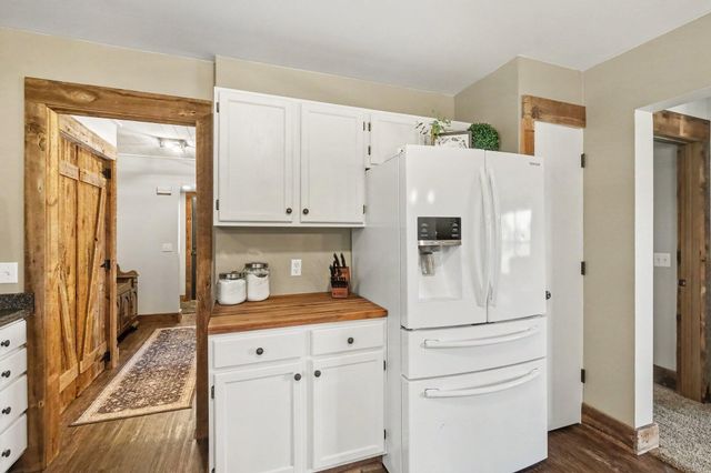 10320 Lincoln Lake Avenue NE, Greenville, MI 48838