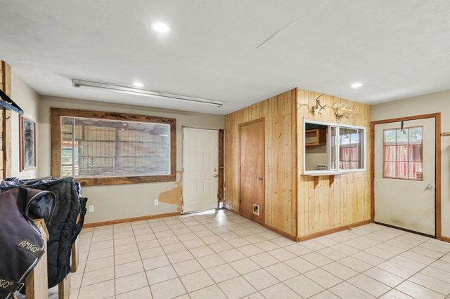 10320 Lincoln Lake Avenue NE, Greenville, MI 48838