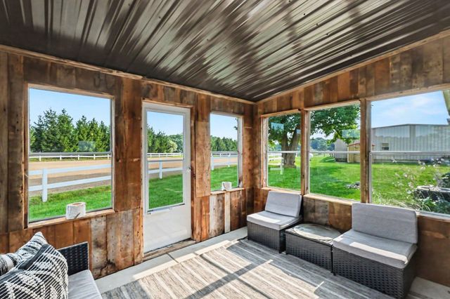 10320 Lincoln Lake Avenue NE, Greenville, MI 48838