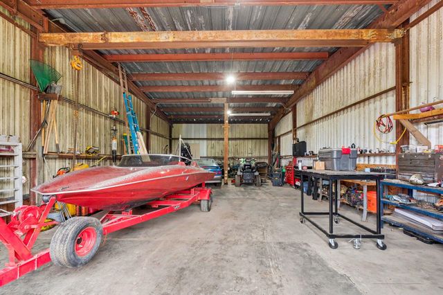 10320 Lincoln Lake Avenue NE, Greenville, MI 48838