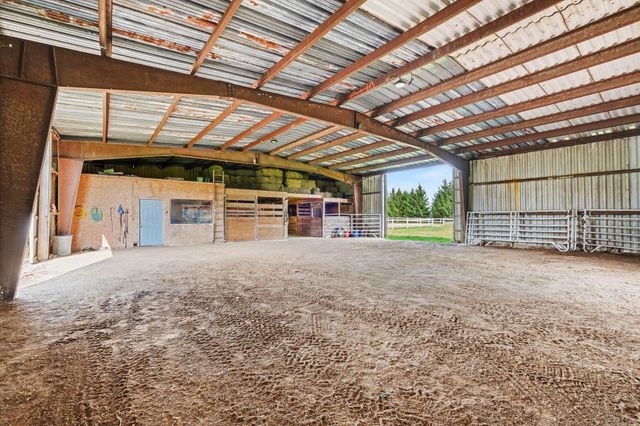 10320 Lincoln Lake Avenue NE, Greenville, MI 48838