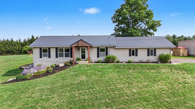 10320 Lincoln Lake Avenue NE, Greenville, MI 48838
