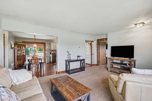 10320 Lincoln Lake Avenue NE, Greenville, MI 48838