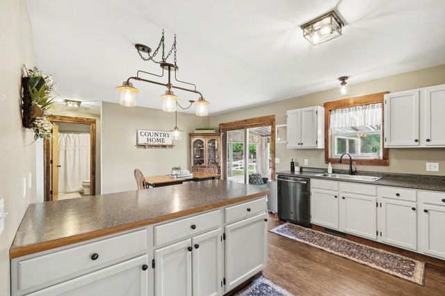 10320 Lincoln Lake Avenue NE, Greenville, MI 48838