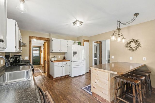 10320 Lincoln Lake Avenue NE, Greenville, MI 48838