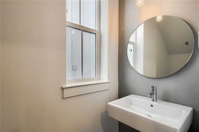 2624 Metcalfe RD 7, Austin, TX 78741
