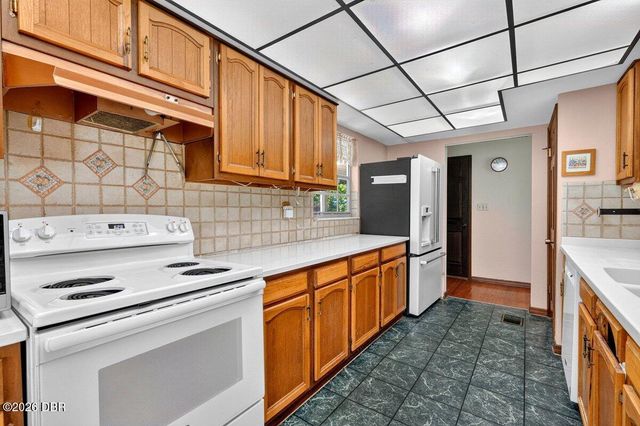 1980 Lake Hires Road, Deleon Springs, FL 32130