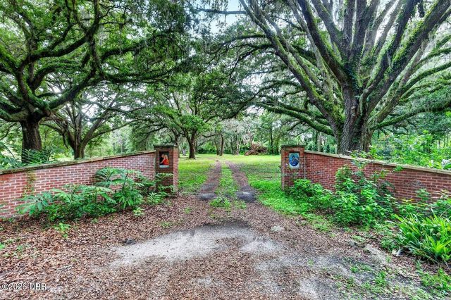 1980 Lake Hires Road, Deleon Springs, FL 32130
