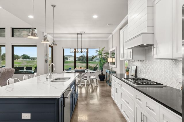 202 Clearwater DR, Kingsland, TX 78639