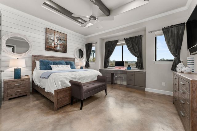 202 Clearwater DR, Kingsland, TX 78639