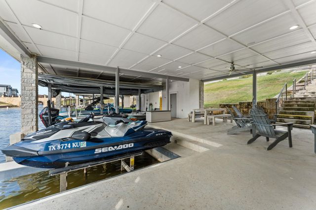 202 Clearwater DR, Kingsland, TX 78639