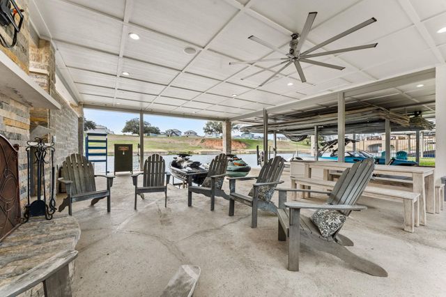 202 Clearwater DR, Kingsland, TX 78639