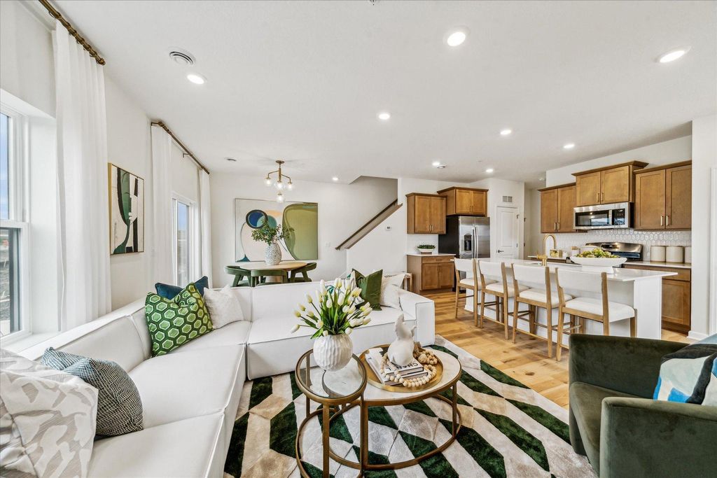 1024 130th Court E, Rosemount, MN 55068