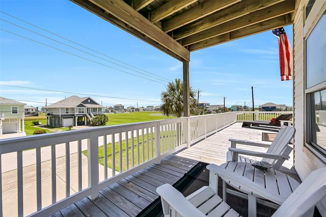 18614 Warrior Road, Galveston, TX 77554