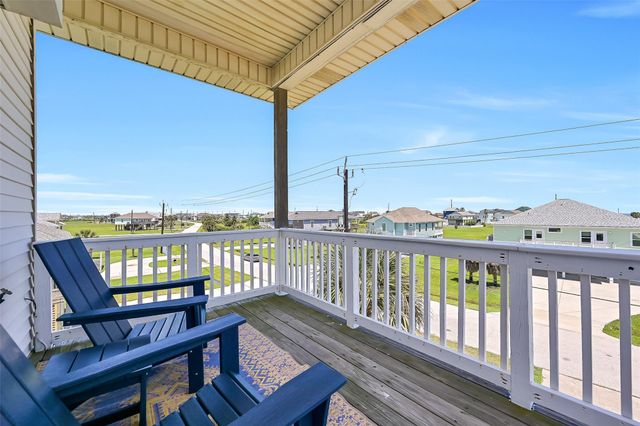 18614 Warrior Road, Galveston, TX 77554