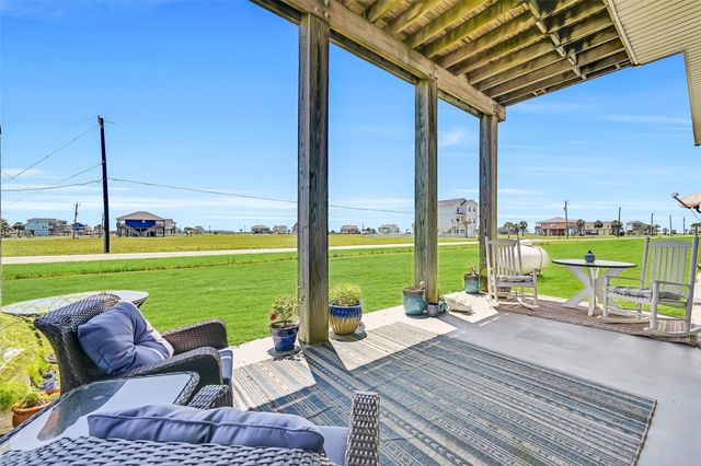 18614 Warrior Road, Galveston, TX 77554