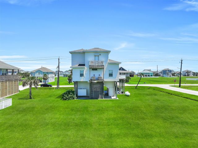 18614 Warrior Road, Galveston, TX 77554