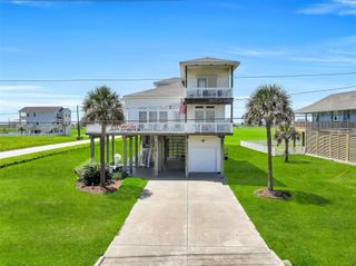 18614 Warrior Road, Galveston, TX 77554