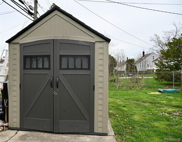 958 Ford Boulevard, Lincoln Park, MI 48146