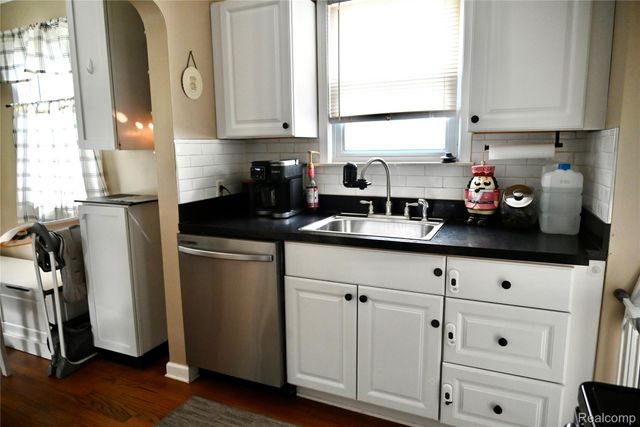 958 Ford Boulevard, Lincoln Park, MI 48146