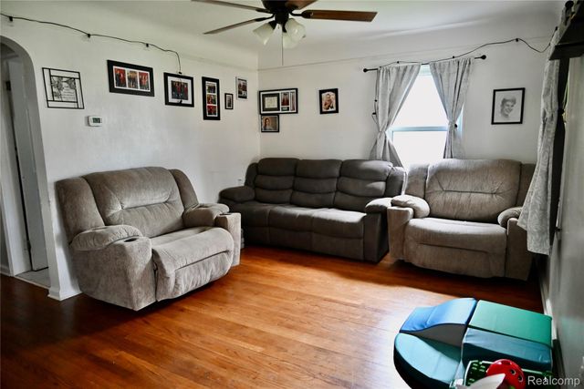 958 Ford Boulevard, Lincoln Park, MI 48146