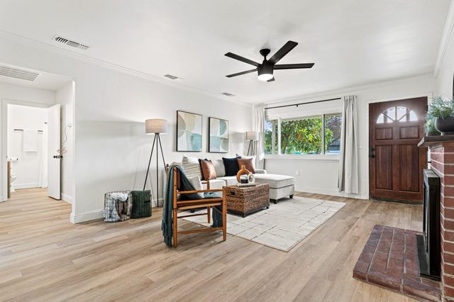 421 E 17th St, Marysville, CA 95901