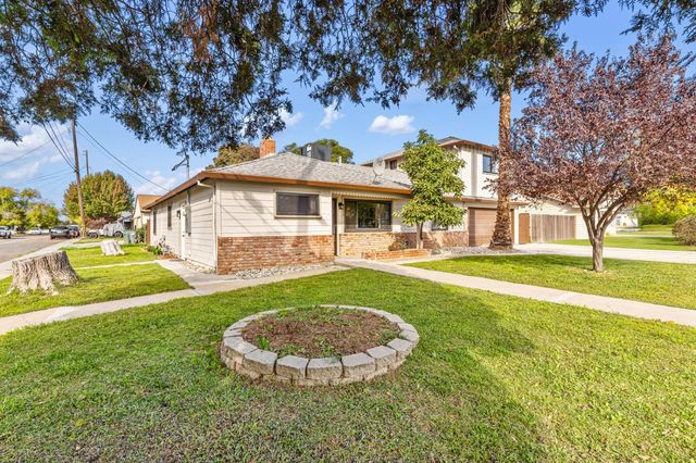 421 E 17th St, Marysville, CA 95901