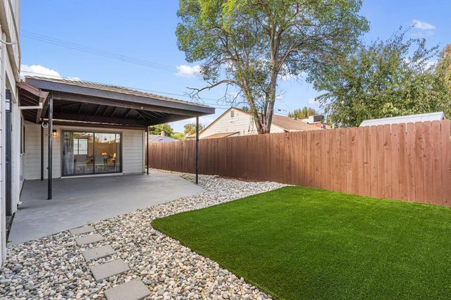 421 E 17th St, Marysville, CA 95901