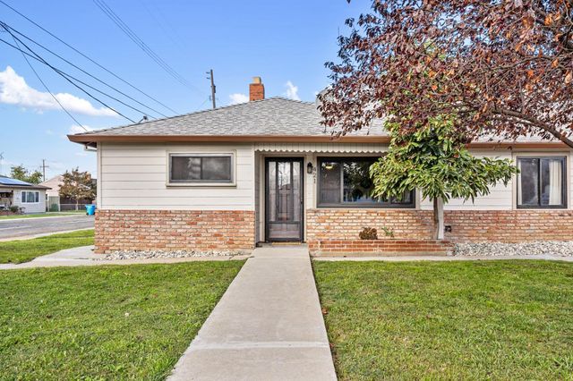 421 E 17th St, Marysville, CA 95901